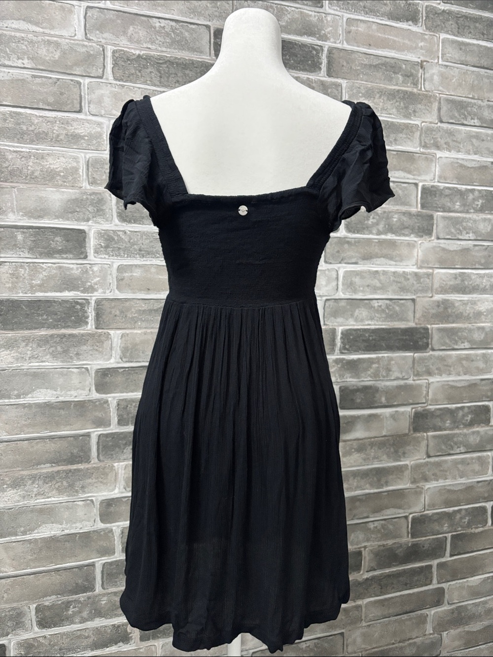 Little Black๐ค Dress Roxy - Picture 2 of 5